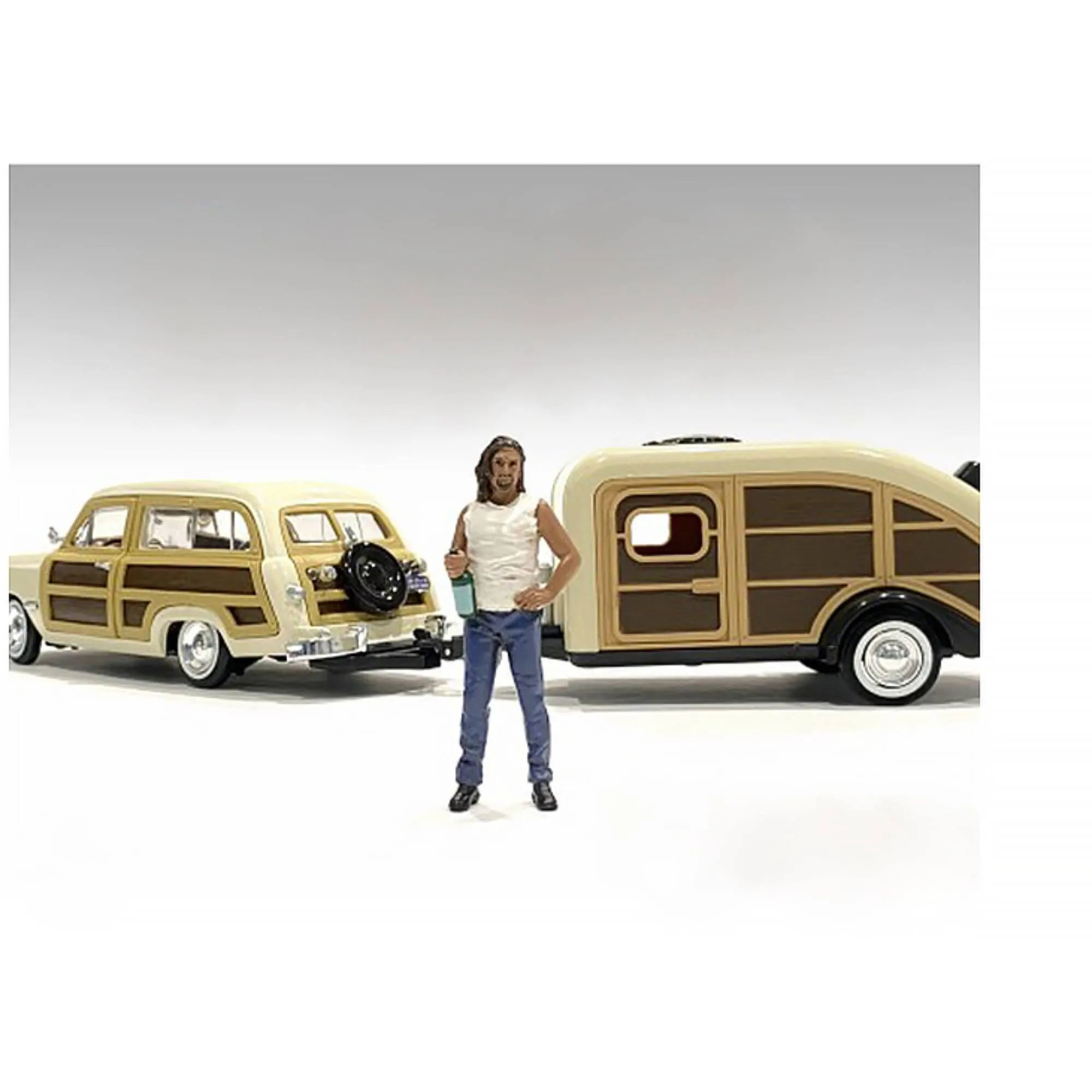 American Diorama Figure 3 - Campers Poly-Resin Material for 1/24 Scale Models