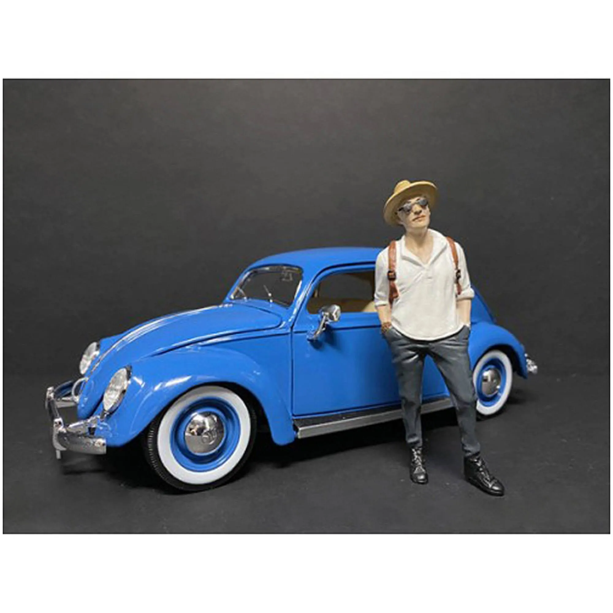 American Diorama Figurine III - "Partygoers" Polyresin Blister Pack for 1/18 Models