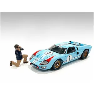 American Diorama Figurine IV - Polyresin Material Race Day 2 for 1/18 Scale Models