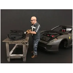 American Diorama Figurine - "Chop Shop" Mr. Fabricator Polyresin for 1/18 Scale Models
