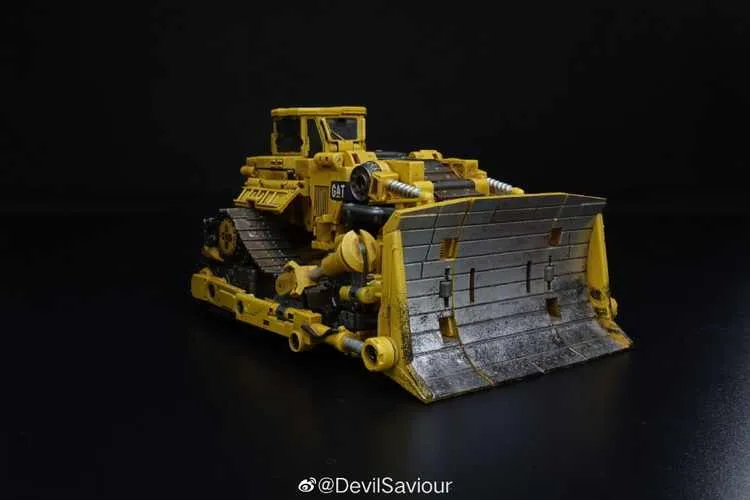 Devil Saviour DS-06 Sweeping Trouble Maker Combiner