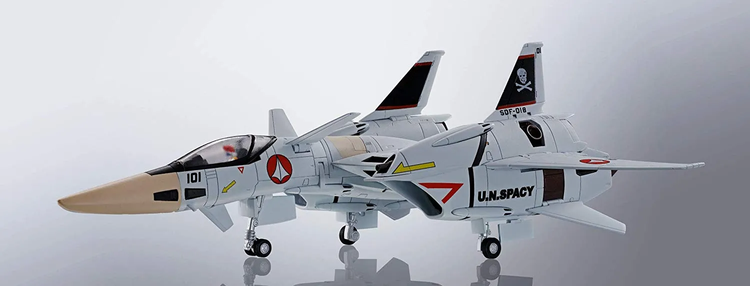 Hi-Metal R VF-4G Lightning III Super Dimension Fortress Macross Flash Back 2012 Die Cast Action Figure