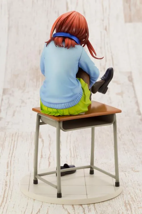 Kotobukiya 1/8 The Quintessential Quintuplets Miku Nakano Scale Statue Figure PP822
