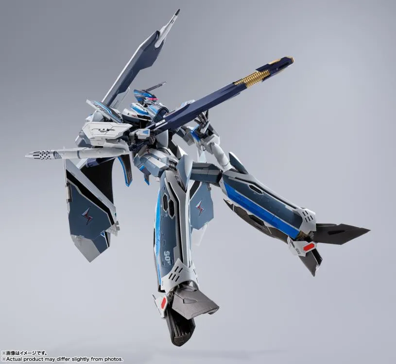 Macross Delta the Movie: Absolute Live! DX Chogokin - VF-31AX Kairos Plus Movie Edition (Hayate Immelman USE)