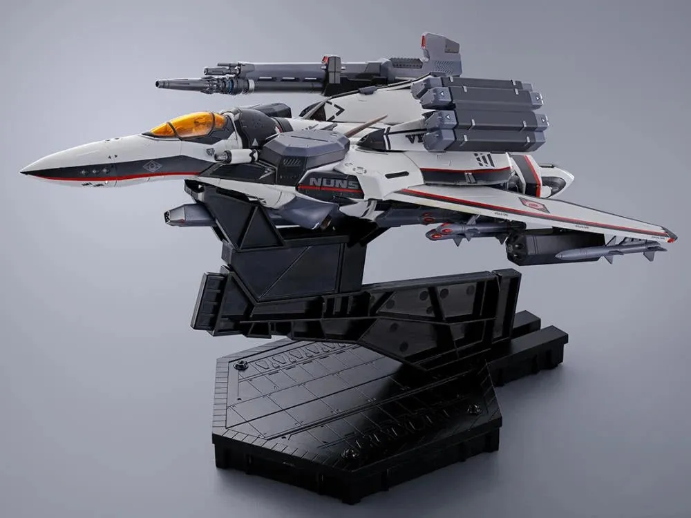 Macross Frontier DX Chogokin - VF-171EX Armored Nightmare Plus EX (Alto Saotome Use) Revival Ver.