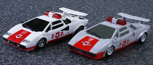 Masterpiece MP-14  Red Alert - Anime Colored Variant
