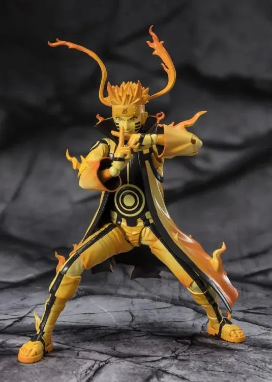 S.H. Figuarts Naruto: Shippuden Naruto Uzumaki (Kurama Link Mode) -Courageous Strength that Binds- Action Figure