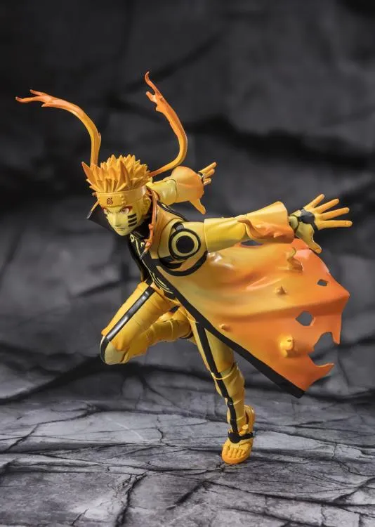 S.H. Figuarts Naruto: Shippuden Naruto Uzumaki (Kurama Link Mode) -Courageous Strength that Binds- Action Figure