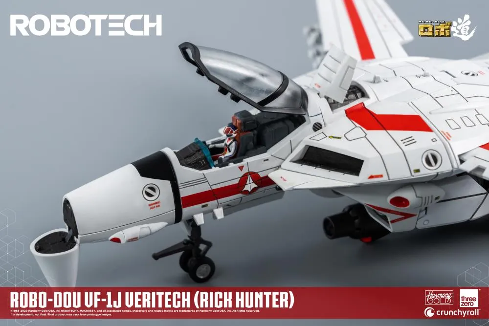 ThreeZero ROBO-DOU VF-1J Veritech (Rick Hunter)