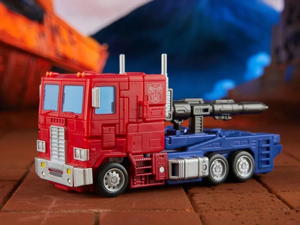 Transformers Generations Studio Series 86 #31 Commander Optimus Prime Action Figure