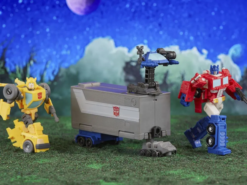 Transformers: Legacy Evolution Core Optimus Prime & Bumblebee Two-Pack