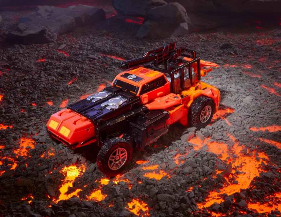 Transformers Legacy United: Leader Sandstorm