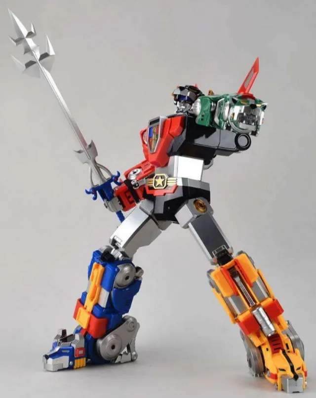 Voltron Beast King Golion - Metal Club Muscle Bear