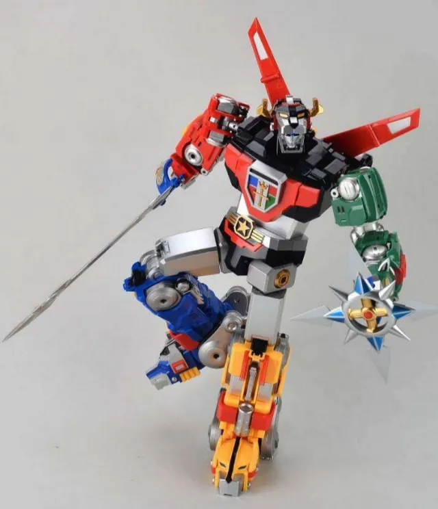 Voltron Beast King Golion - Metal Club Muscle Bear